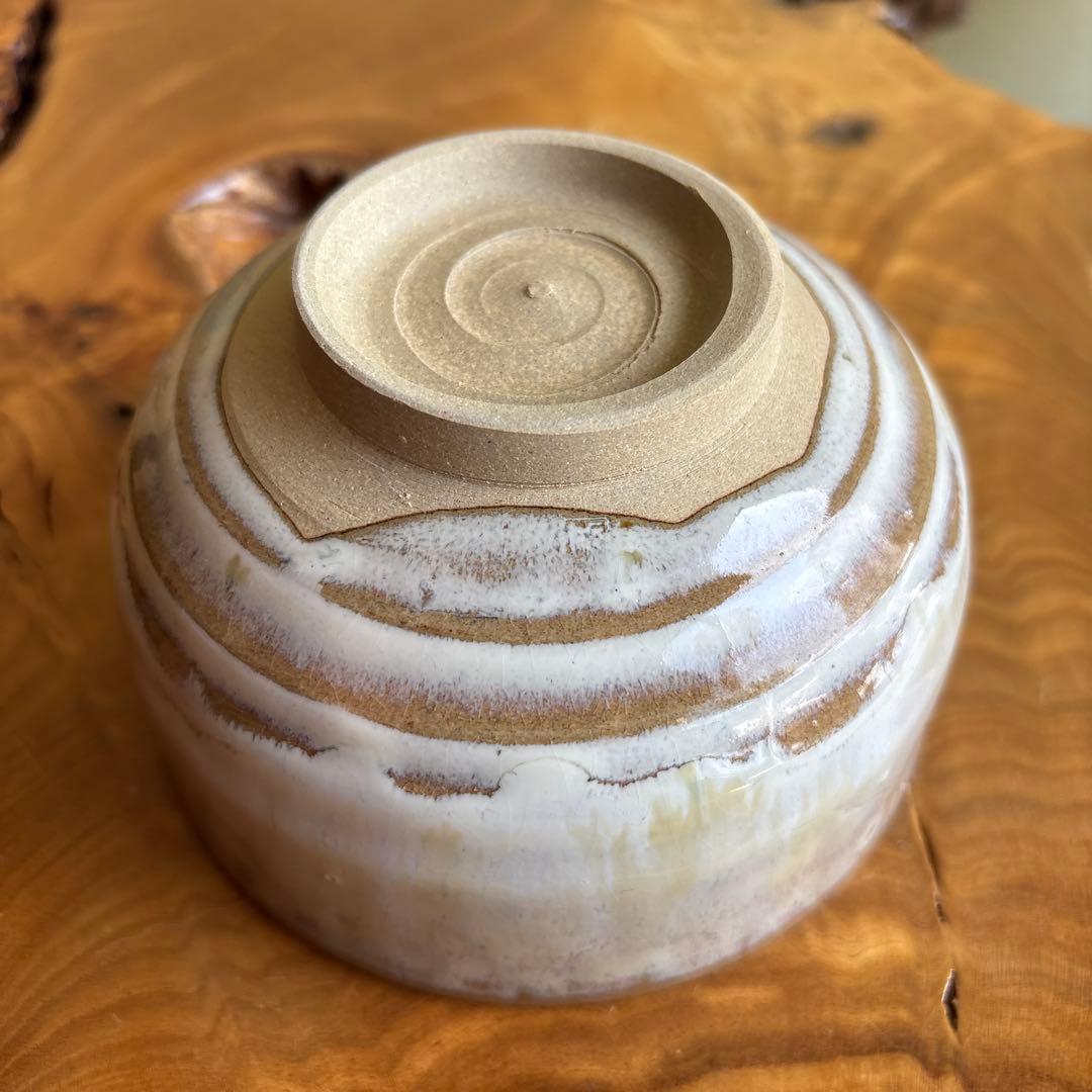 Takatori Ware Chawan — Nagashi Ash Glaze by Kamei Rakuzan, Tomobako