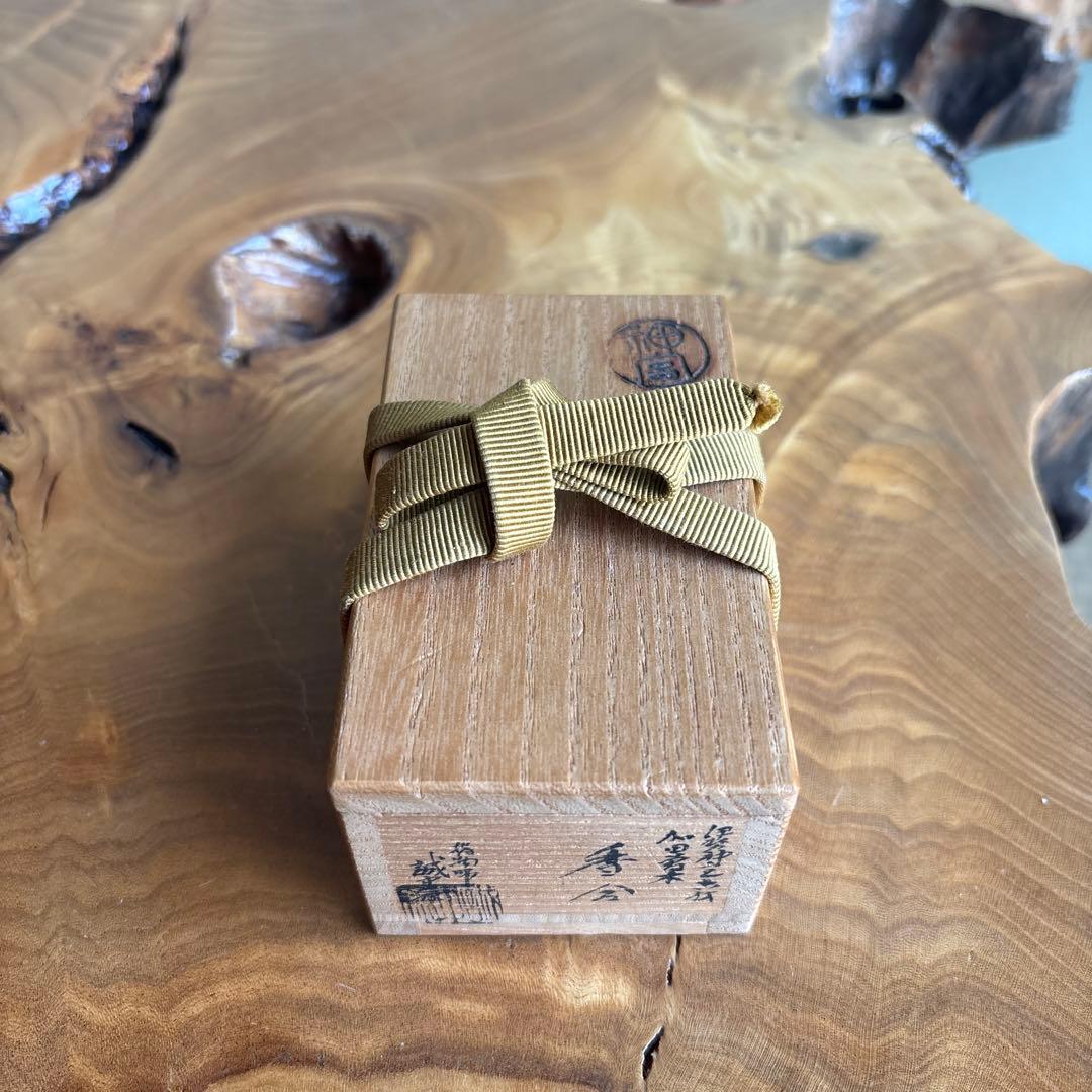 Ise Shrine Timber Maki-e Incense Container by Inao Seichusai