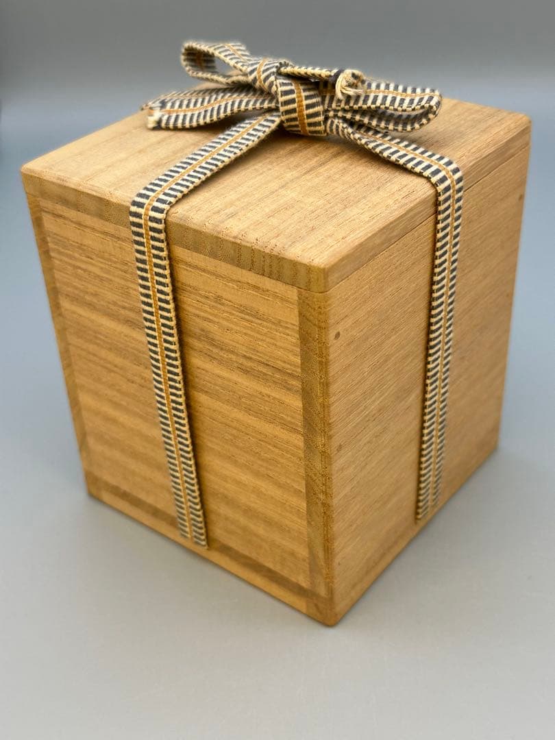 Sasa-Tsuyu Maki-e Natsume — Bamboo Grass and Dew Drops by Suzutani Tetsugoro | Nashiji Lacquer Tea Caddy