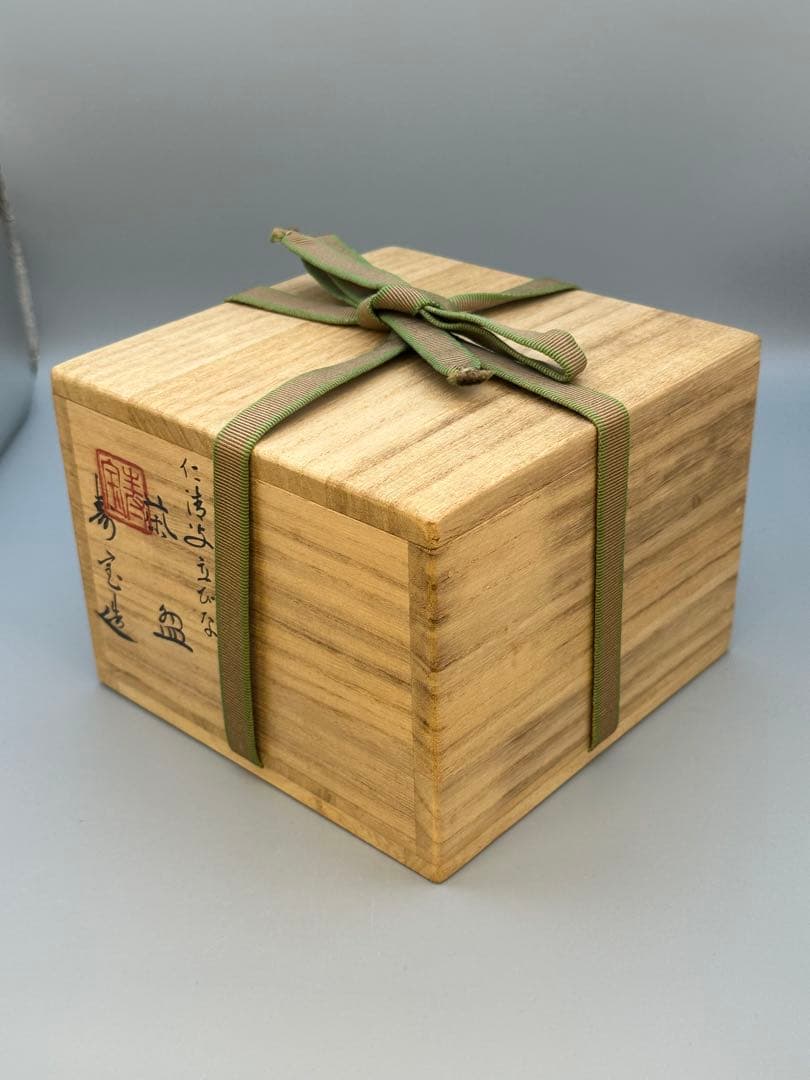 Ninsei-Style Standing Hina Dolls Chawan Tea Bowl by Tanaka Juho