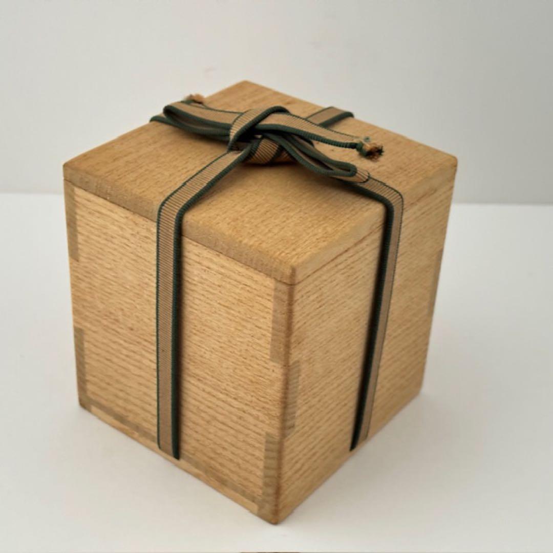 Joan — Senmen Maki-e O-Natsume with Houn-sai (Urasenke 15th) Box Inscription