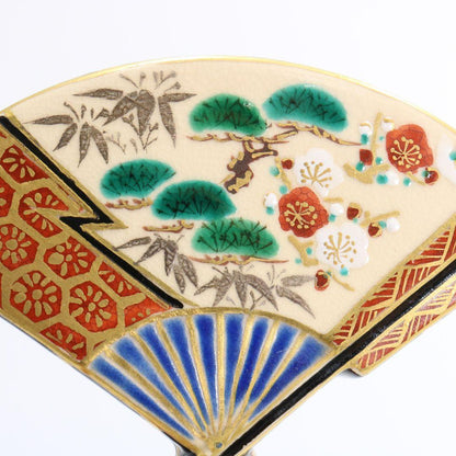 Ninsei Fan Kogo Incense Box by Hashimoto Jogaku - Pine Bamboo Plum Enamel