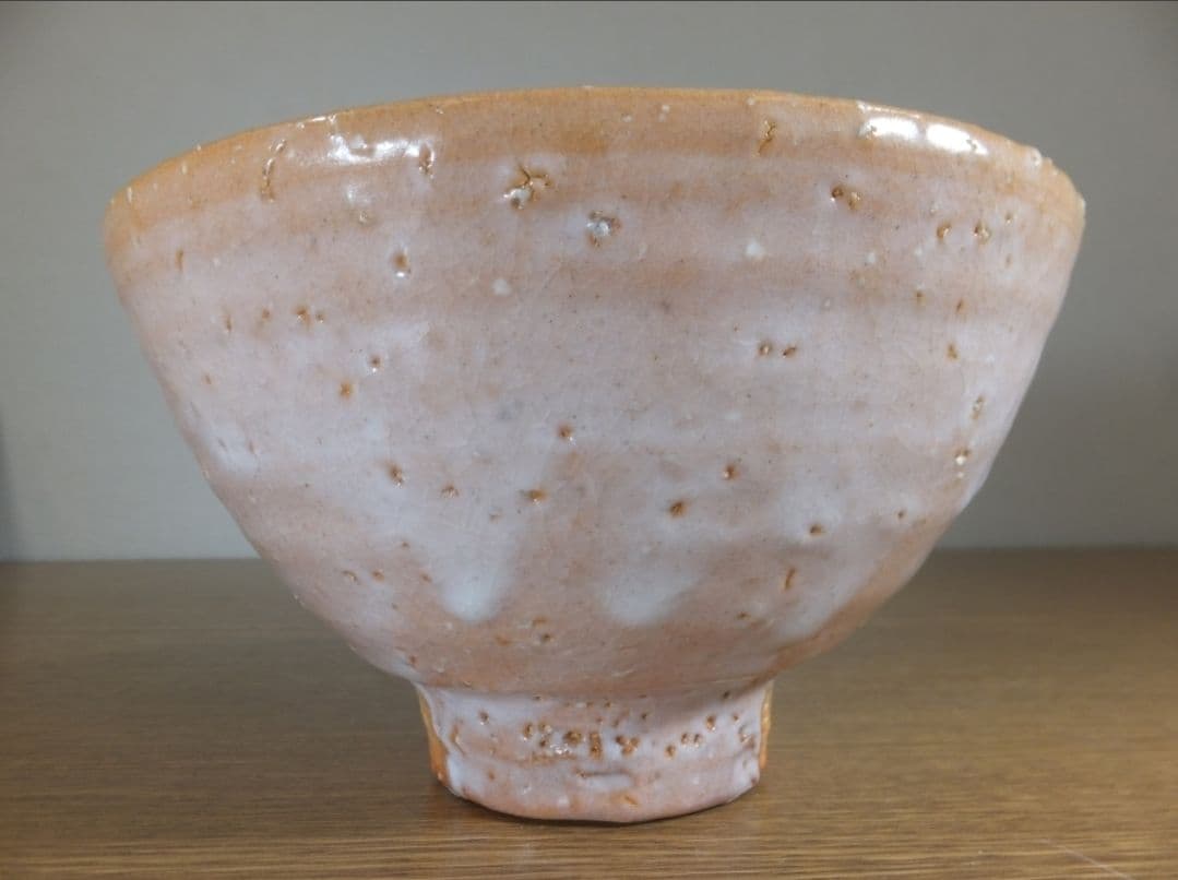 Hagi Ido Tea Bowl by 8th Gen Okada Yutaka - Japan Kogei Member Artist Chawan