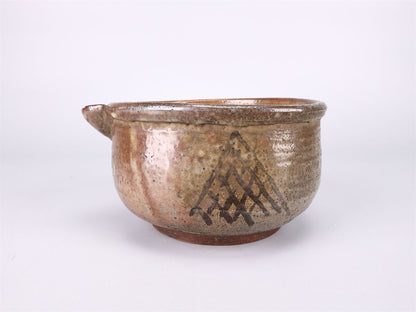 E-Karatsu Iron-Painted Katakuchi Pouring Bowl — Karatsu Stoneware with Associated Wooden Box