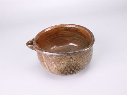 E-Karatsu Iron-Painted Katakuchi Pouring Bowl — Karatsu Stoneware with Associated Wooden Box