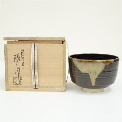 Zeze Ware Faceted Tea Bowl by Iwasaki Shinsada — Dark Glaze Chawan with Tomobako, Japanese Ceramics