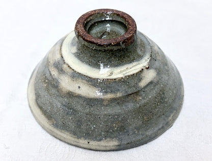 Taniguchi Osamu Chawan — Ash-Glaze Tea Bowl with Banded Slip, Signed Tomobako