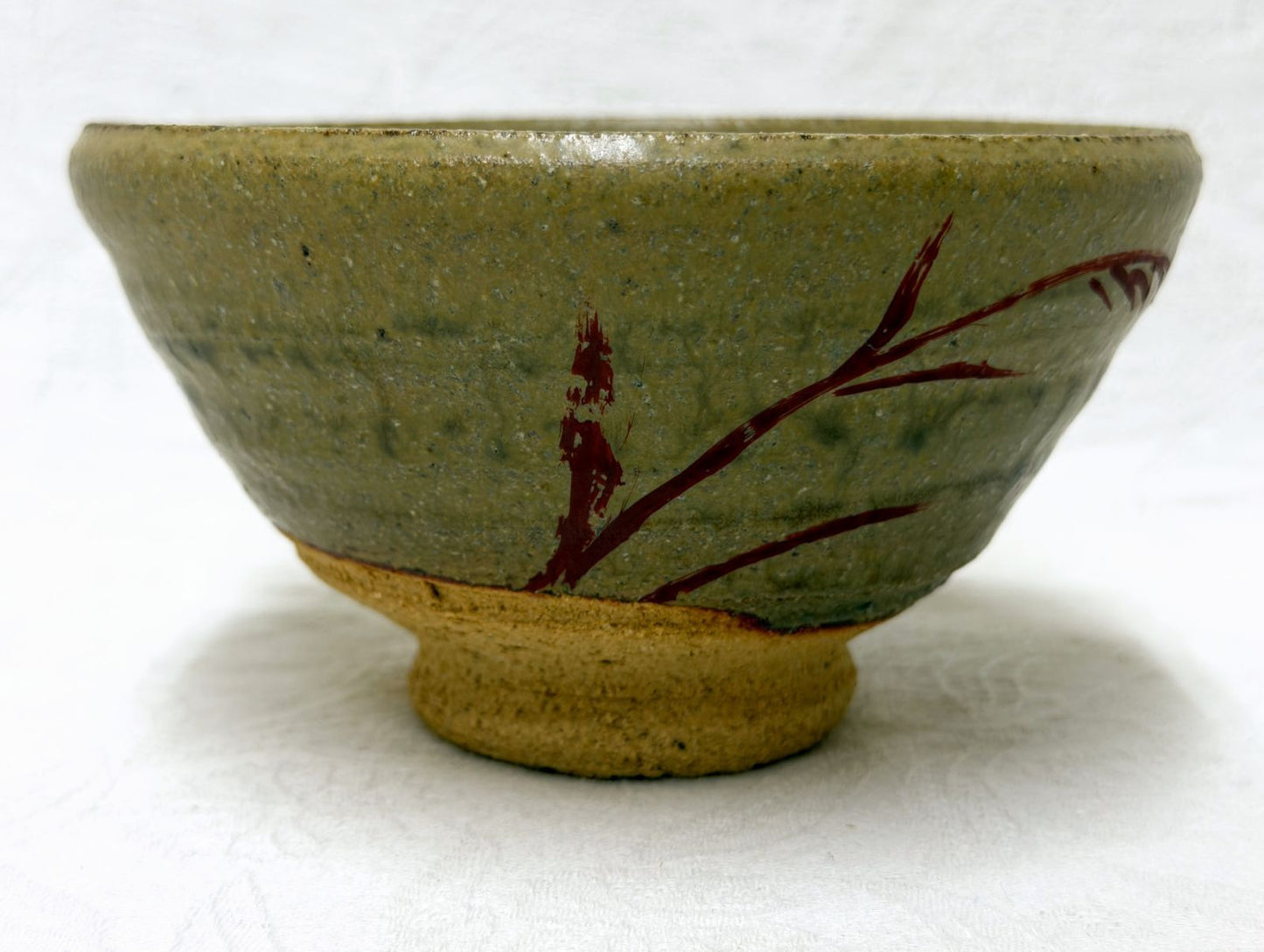 Suzuki Hachiro Kare-no Chawan — Seto Ash-Glazed Tea Bowl with Iron Bamboo, Tomobako