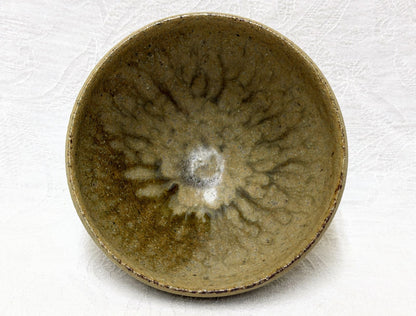 Suzuki Hachiro Kare-no Chawan — Seto Ash-Glazed Tea Bowl with Iron Bamboo, Tomobako