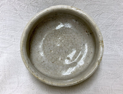 Shino Yatsuhashi Chawan by Kato Shunto — Aichi Intangible Cultural Property, Tomobako