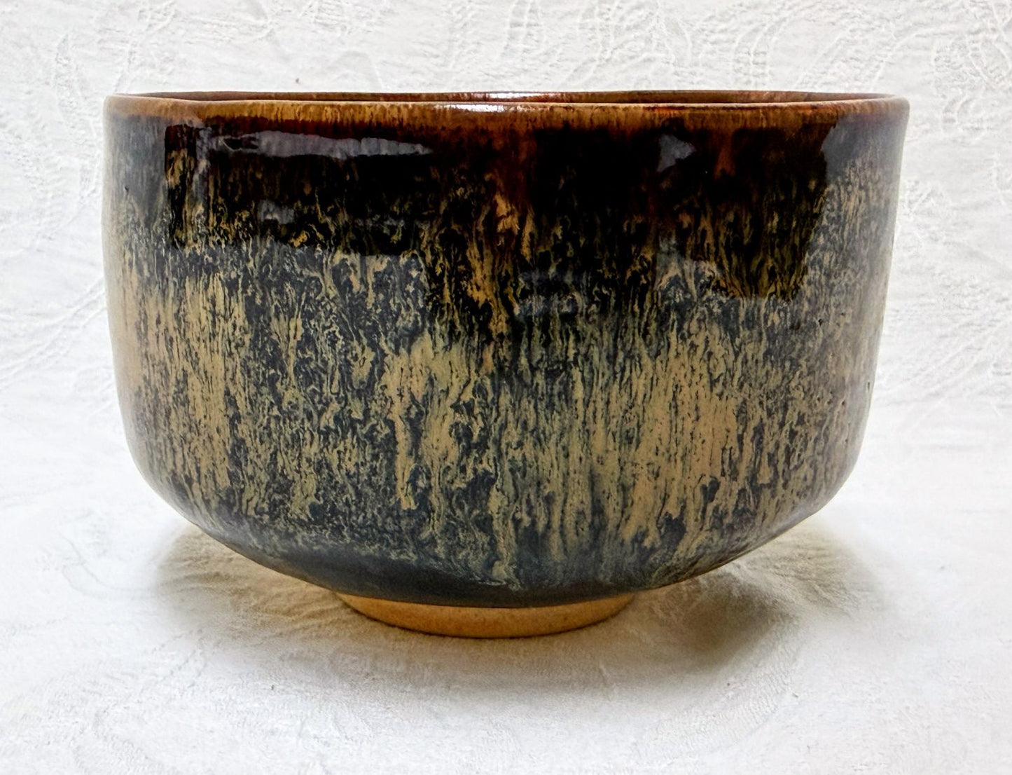 Tenmoku-Style Matcha Bowl by Nakano Shohei — Iron Glaze with Golden Scatter, Signed Box