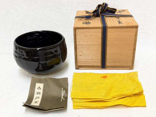 Black Chawan by Kato Sakusuke — Fuyukomori, Koseto Kiln, with Original Signed Box