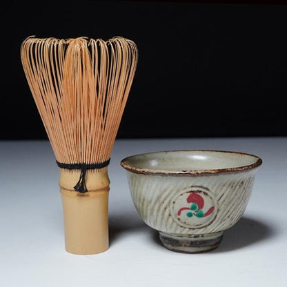 Shimaoka Tatsuzo Jōmon Zōgan Guinomi with Aka-e Floral Medallion