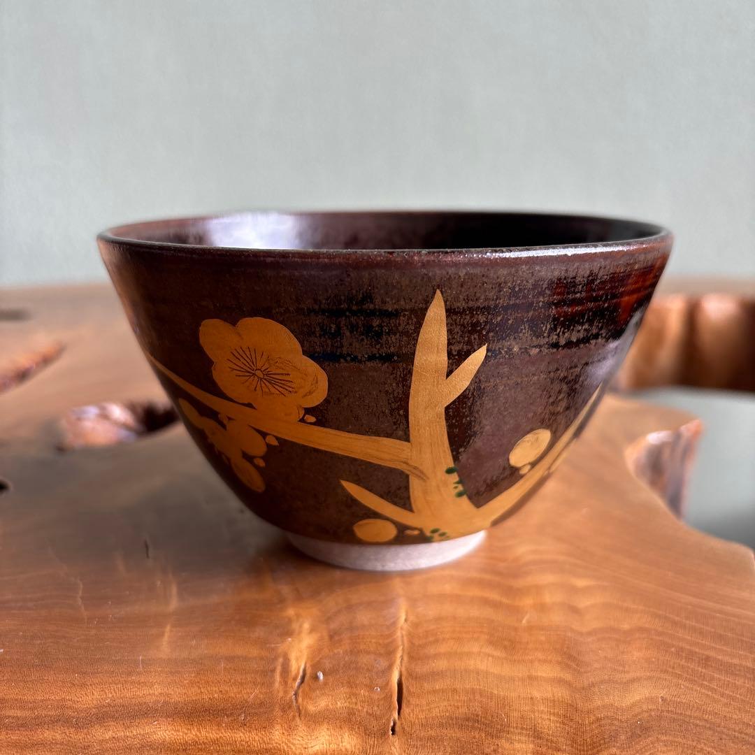 Zeze-yaki Tea Bowl by Omi Zeze, Kagerou-en — Gold Plum Blossom, Enshu Seven Kilns