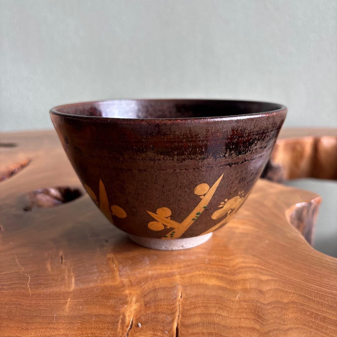 Zeze-yaki Tea Bowl by Omi Zeze, Kagerou-en — Gold Plum Blossom, Enshu Seven Kilns