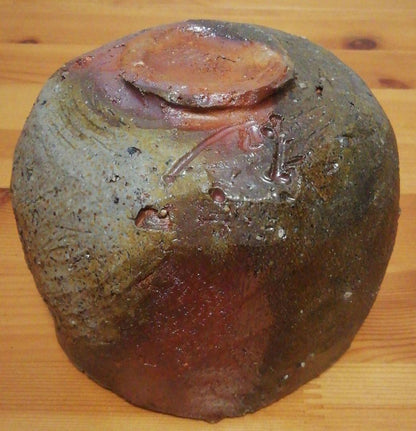 Bizen Yaki Black Chawan by Sato Taisuke — Kuroyu Kiln-Fired Tea Bowl with Signed Box