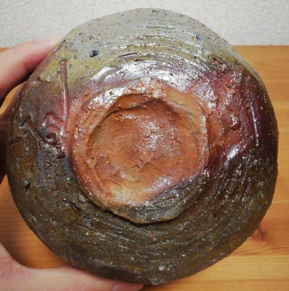 Bizen Yaki Black Chawan by Sato Taisuke — Kuroyu Kiln-Fired Tea Bowl with Signed Box