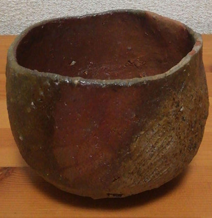 Bizen Yaki Black Chawan by Sato Taisuke — Kuroyu Kiln-Fired Tea Bowl with Signed Box