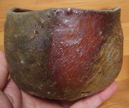 Bizen Yaki Black Chawan by Sato Taisuke — Kuroyu Kiln-Fired Tea Bowl with Signed Box