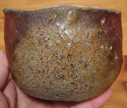 Bizen Yaki Black Chawan by Sato Taisuke — Kuroyu Kiln-Fired Tea Bowl with Signed Box