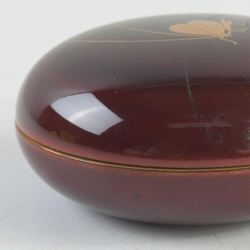 Bell Cricket Maki-e Kogo Gold-Lined Lacquer Incense Container by Takeshi