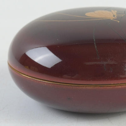 Bell Cricket Maki-e Kogo Gold-Lined Lacquer Incense Container by Takeshi