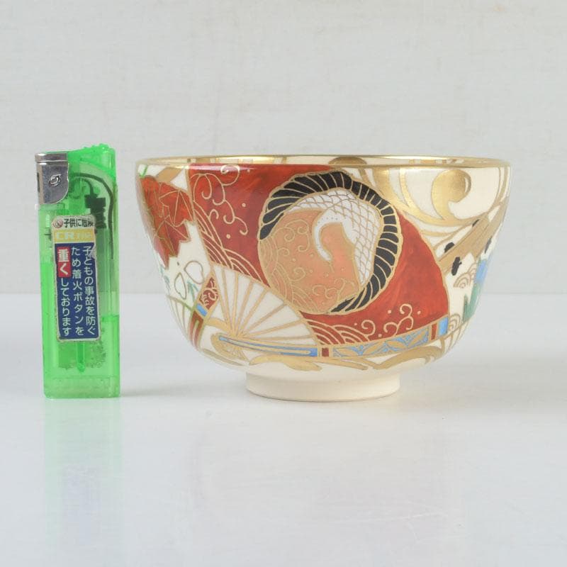 Kyo-yaki Iro-e Fan and Crane Chawan by Hashimoto Shiu — Gold Overglaze Tea Bowl