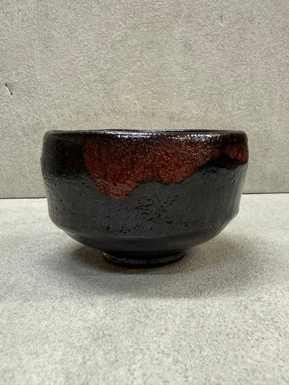 Black Raku Tea Bowl by Sasaki Shoraku — Kyoto Kiln, Tomobako, Rain-Drip Glaze