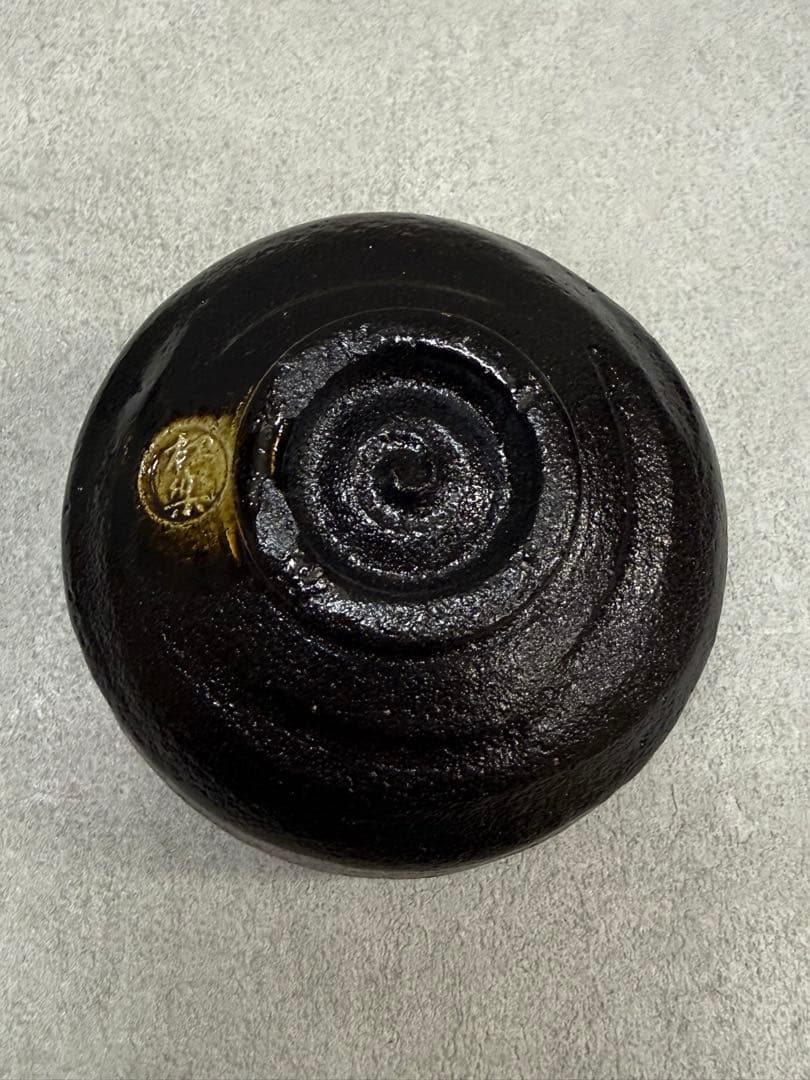 Black Raku Tea Bowl by Sasaki Shoraku — Kyoto Kiln, Tomobako, Rain-Drip Glaze