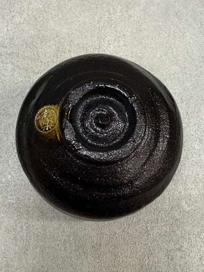 Black Raku Tea Bowl by Sasaki Shoraku — Kyoto Kiln, Tomobako, Rain-Drip Glaze
