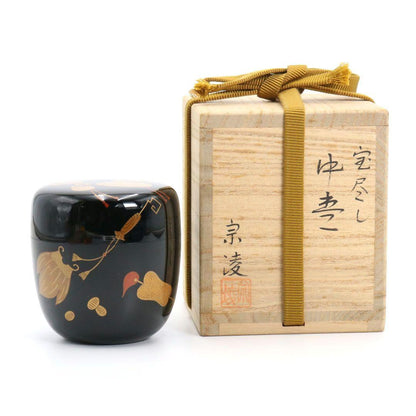 Takarazukushi Maki-e Naka-Natsume by Tanaka Soryo — Gold Treasure Motif Tea Caddy