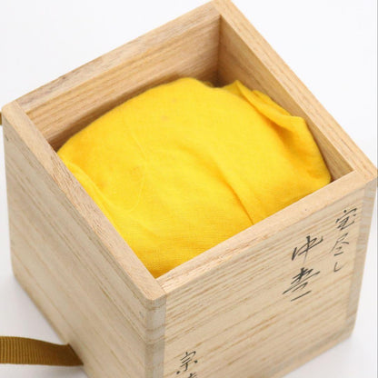 Takarazukushi Maki-e Naka-Natsume by Tanaka Soryo — Gold Treasure Motif Tea Caddy