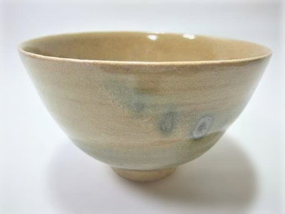 Mushiake Ware Ash-Glazed Tea Bowl — Kuroi Keiun