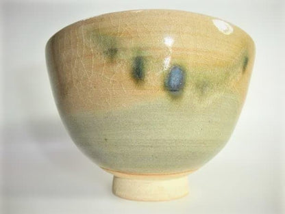 Mushiake Ware Ash-Glazed Tea Bowl — Kuroi Keiun