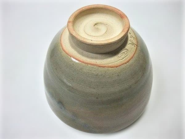 Mushiake Ware Ash-Glazed Tea Bowl — Kuroi Keiun