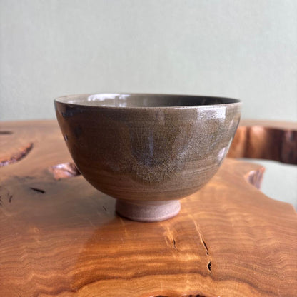 Kuroi Keiun | Mushiake-Yaki Tea Bowl | Olive-Green Subdued Glaze | Okayama Domain Kiln