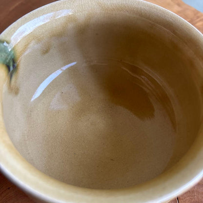 Kiseto Tea Bowl by Kozan — Kuriban Form, Tanpan Green Spots, Signed Tomobako