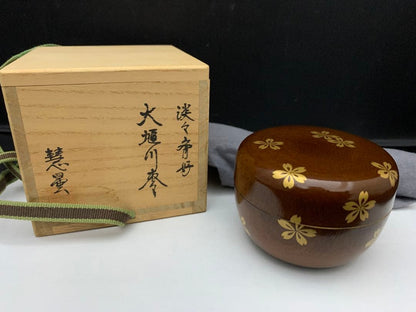 Tantansai Konomi Oigawa Natsume — Sakura Maki-e by Eiun, Tomobako
