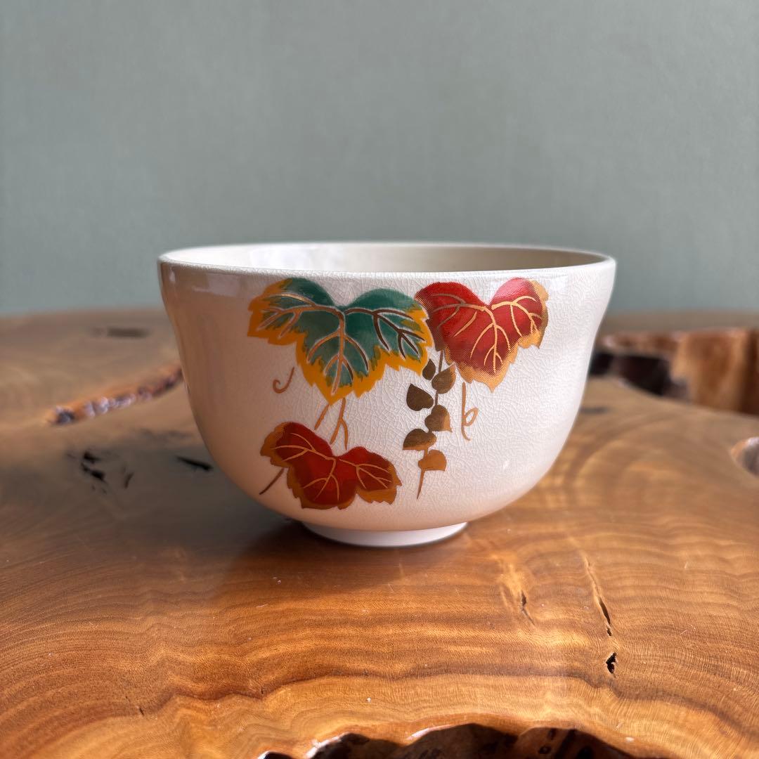 Kyo-yaki Ivy Chawan by Miyaji Eiko — Japanese Tea Bowl with Autumn Tsuta Leaves in Overglaze Enamel