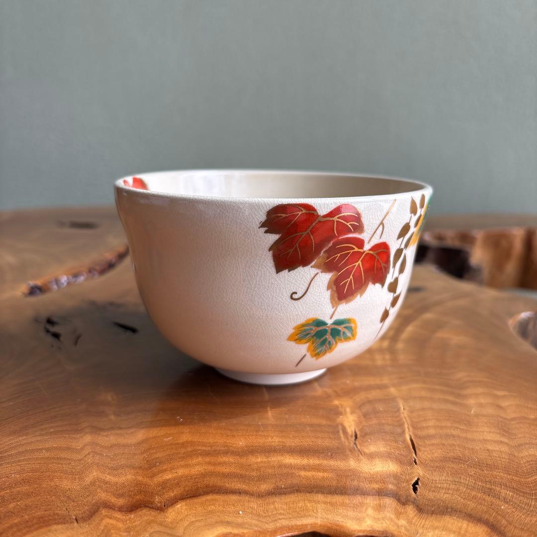 Kyo-yaki Ivy Chawan by Miyaji Eiko — Japanese Tea Bowl with Autumn Tsuta Leaves in Overglaze Enamel