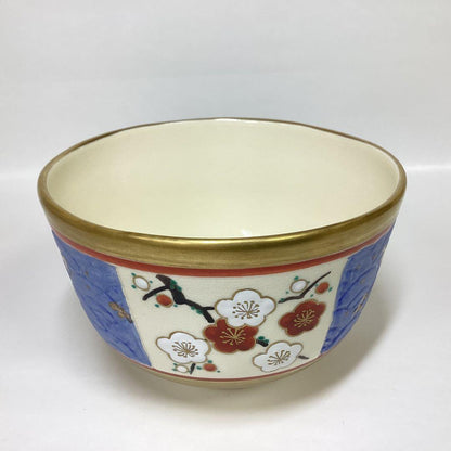 Omuro-yaki Tea Bowl by Tsuboya Namie — Seigaiha Wave & Shochikubai — Gold Ground Overglaze Enamel