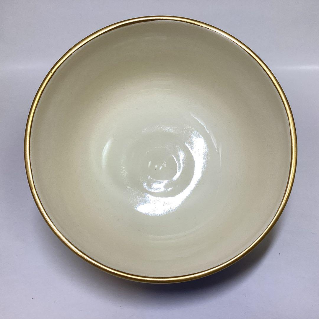 Omuro-yaki Tea Bowl by Tsuboya Namie — Seigaiha Wave & Shochikubai — Gold Ground Overglaze Enamel