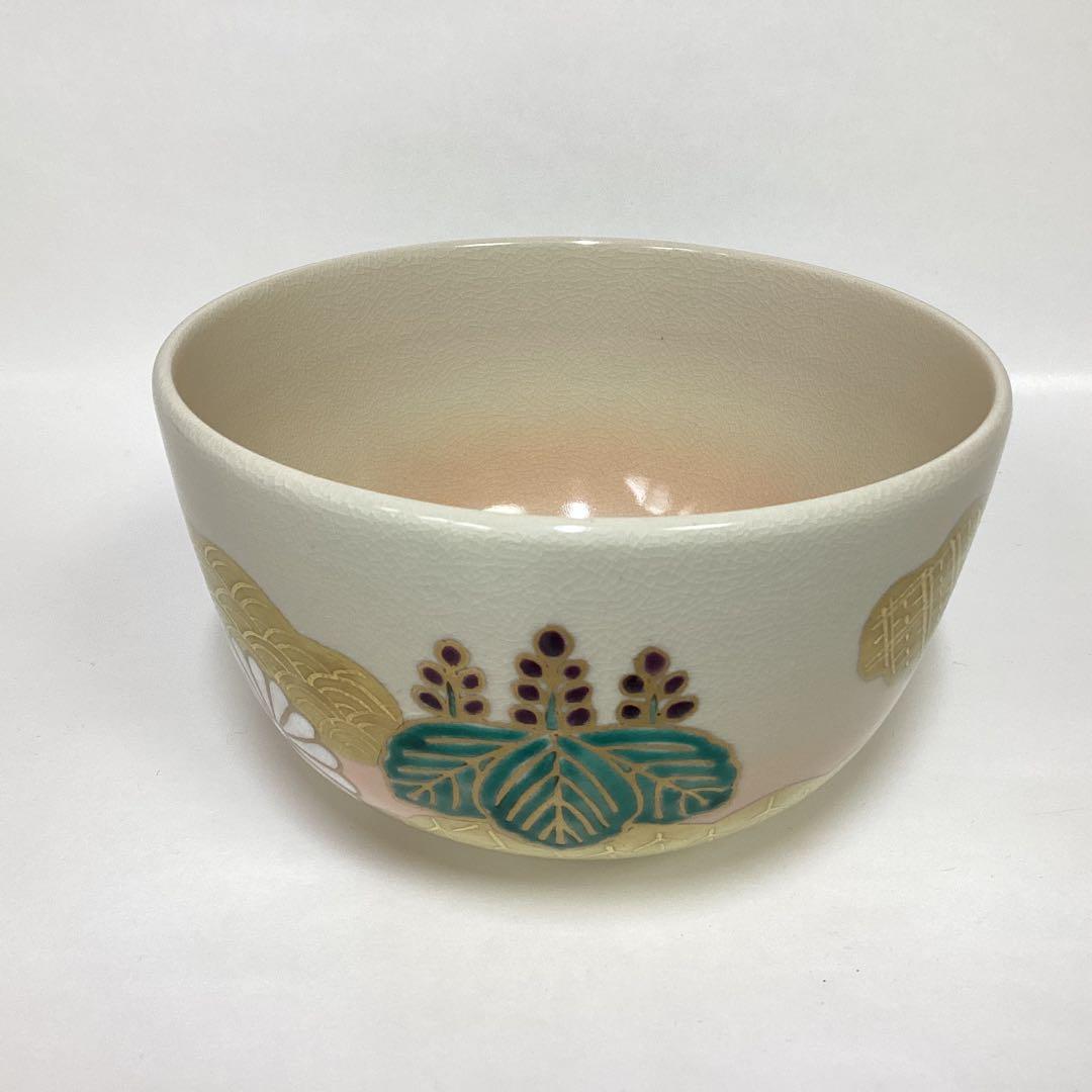 Kiku-Kiri Tea Bowl by Hashimoto Shiun — Overglaze Enamels, Chrysanthemum & Paulownia, Signed Box