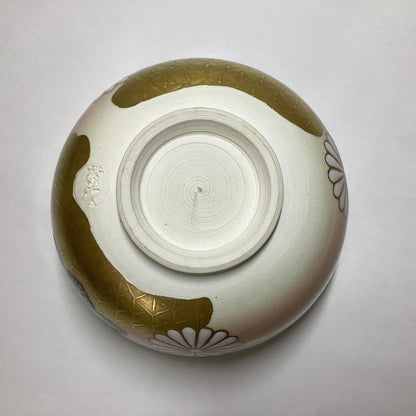 Kiku-Kiri Tea Bowl by Hashimoto Shiun — Overglaze Enamels, Chrysanthemum & Paulownia, Signed Box