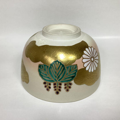 Kiku-Kiri Tea Bowl by Hashimoto Shiun — Overglaze Enamels, Chrysanthemum & Paulownia, Signed Box