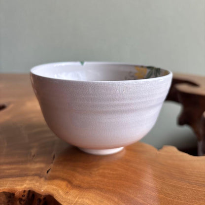 Oshikoji-Yaki Wisteria Overglaze Tea Bowl Chawan Kyoto Signed