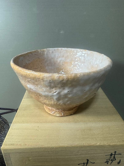 Hagi Chawan by Tsuno Seiun, Seiun-gama — Unused, with Tomobako and Shifuku