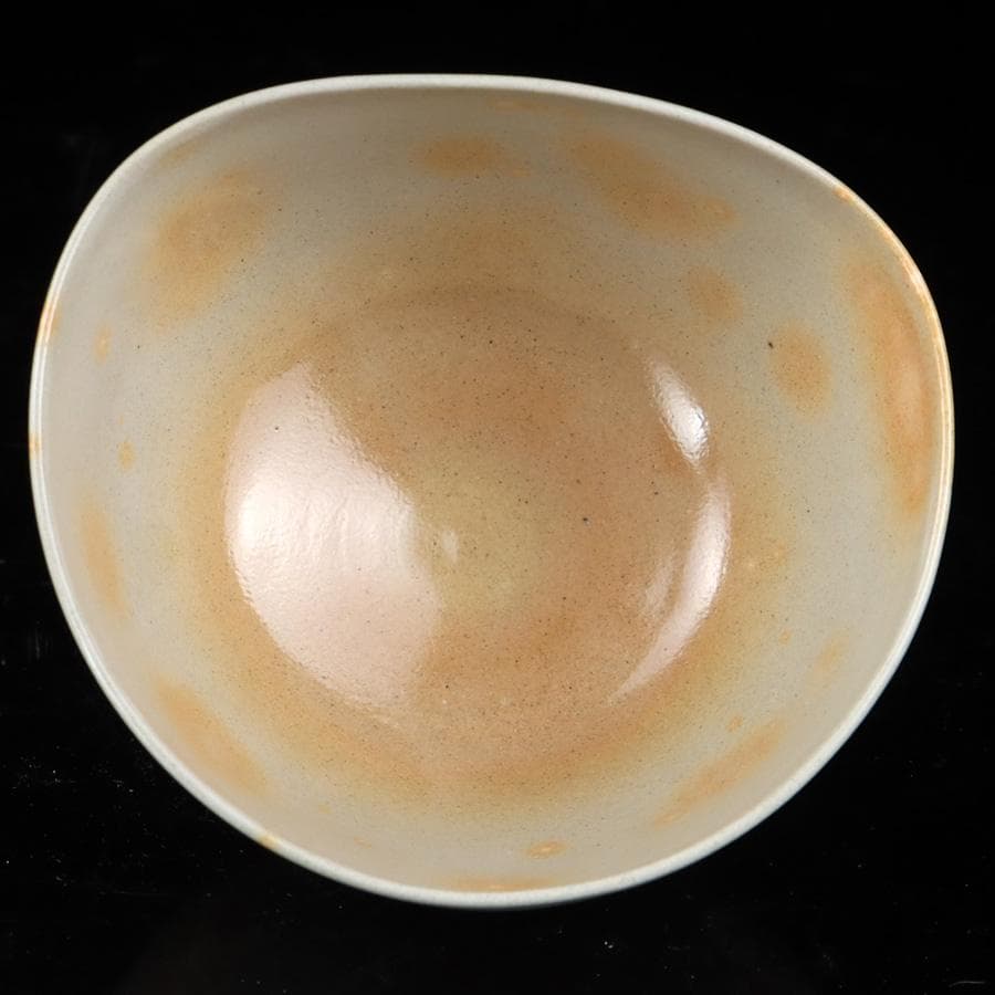 Gohon Tea Bowl by Garaku Kiln – Japanese Chawan – Korean Style Pottery – Japan