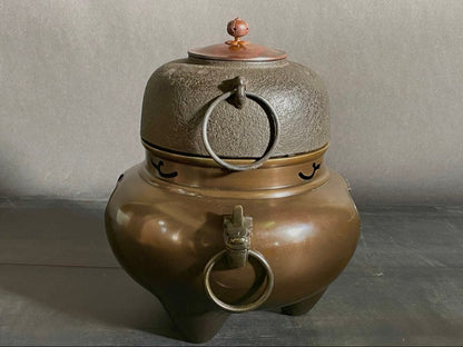 Korean-style Furo Wind Furnace and Iron Kettle Set by Kanamori Shoei - Unused Mint