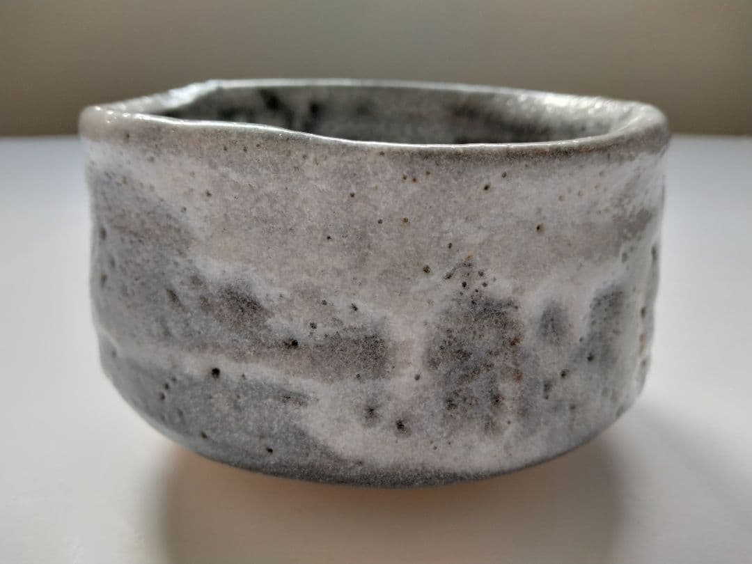 Nezumi Shino Matcha Bowl by Yamaguchi Jotetsu with Signed Box